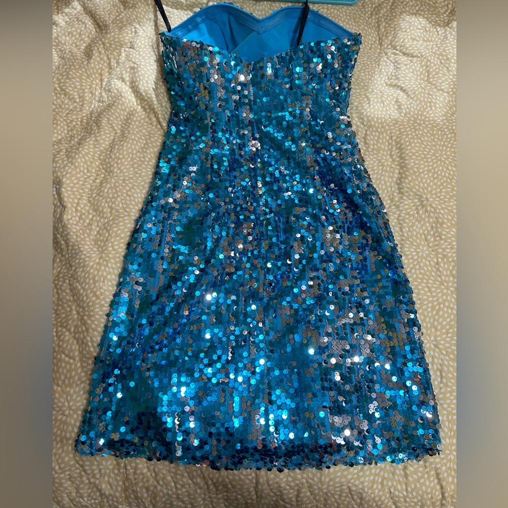 Women’s Alyce Paris sparkly blue dress